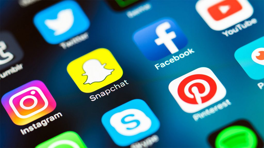 socialmediaadvertisement